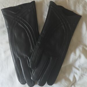 Black Leather Gloves
